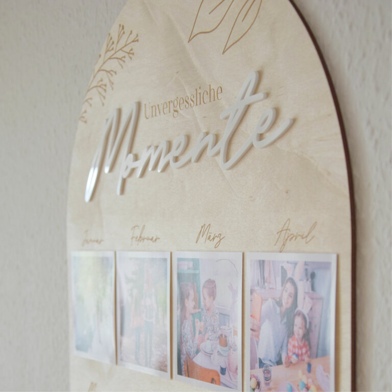 Fotowand / Fotoboard / Fotokalender aus Holz, personalisiert